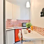 Apartment Au Coeur Du Marais - Iii *